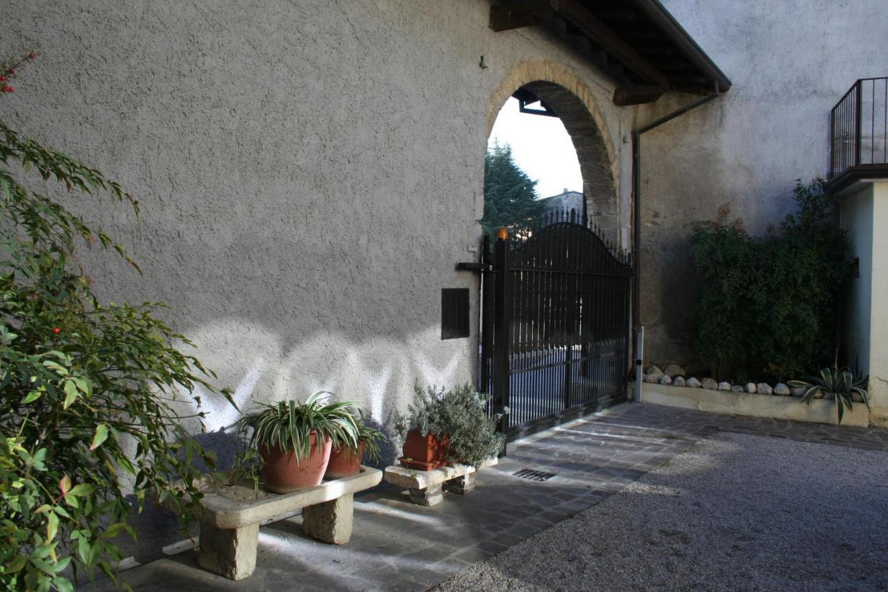 B&B La Piccola Corte Polpenazze del Garda Exterior photo